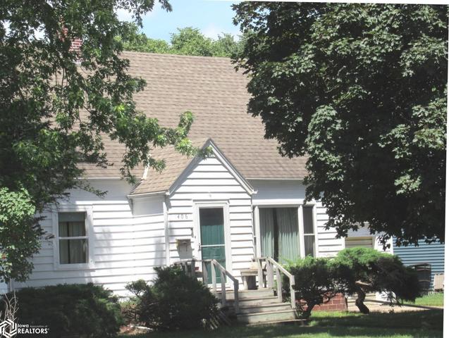 406 N 11th St, Forest City, IA 50436