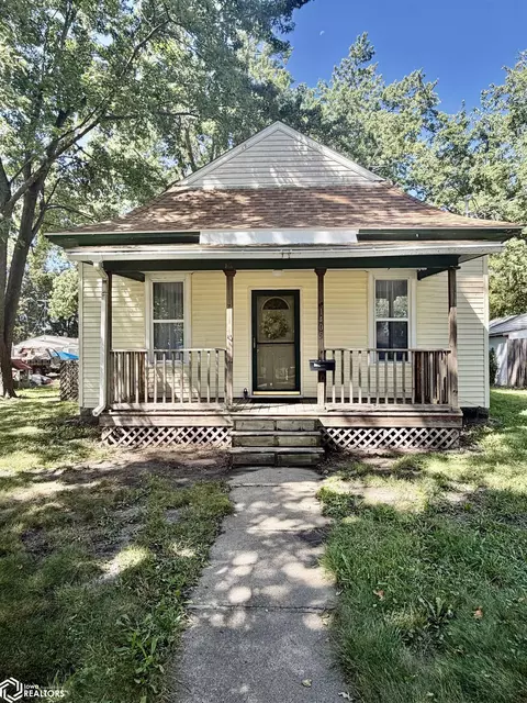 1405 S 2nd St, Oskaloosa, IA 52577