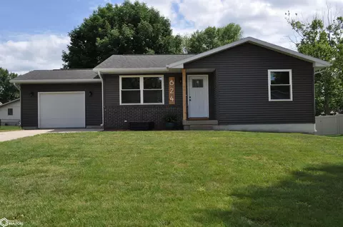 624 San Salvador Ave, Carroll, IA 51401