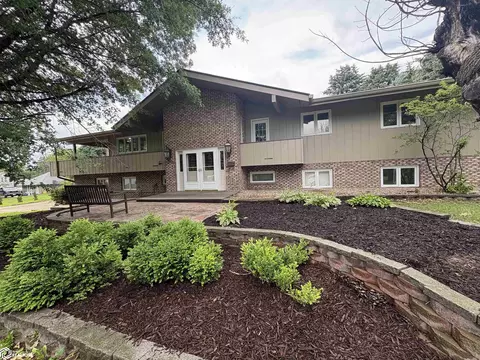 110 Sunnyside, Dumont, IA 50625