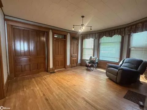 103 W 3rd St, Packwood, IA 52580