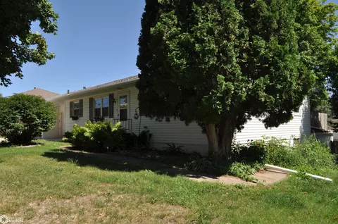 Exterior - 264 E 18th St, Carroll, IA 51401 photo 2 of 7