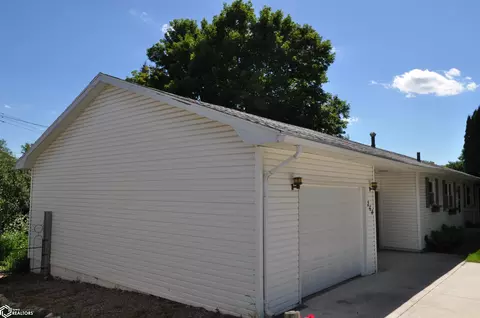 Exterior - 264 E 18th St, Carroll, IA 51401 photo 3 of 7