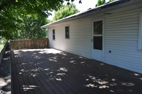 Exterior - 264 E 18th St, Carroll, IA 51401 photo 5 of 7