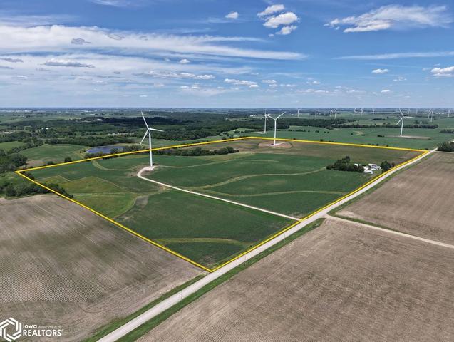 80 Th St, Hampton, IA 50441