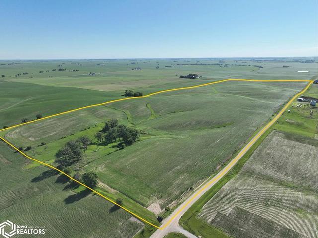 250 Th St, Tipton, IA 52772