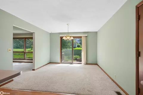 1509 4th St, Eldora, IA 50627 photo 6
