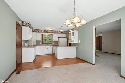 1509 4th St, Eldora, IA 50627 photo 7