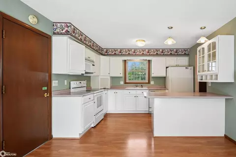 1509 4th St, Eldora, IA 50627 photo 8