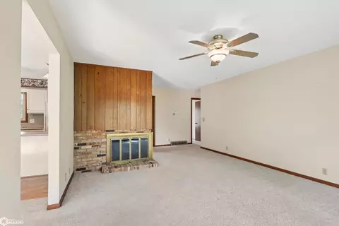 1509 4th St, Eldora, IA 50627 photo 5