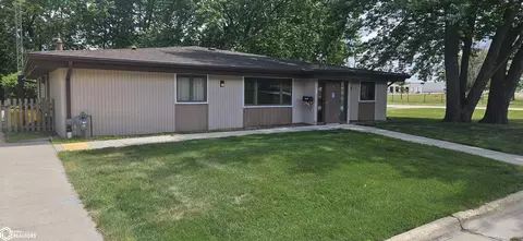 835 S 7th St, Forest City, IA 50436