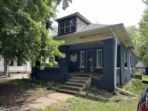 113 Woodrow St, Stockport, IA 52651