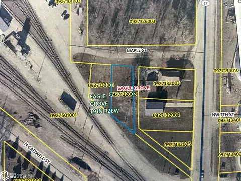 Maple, Eagle Grove, IA 50533