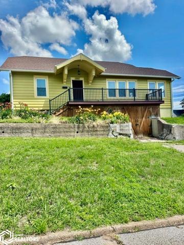 420 Vine St, Burlington, IA 52601