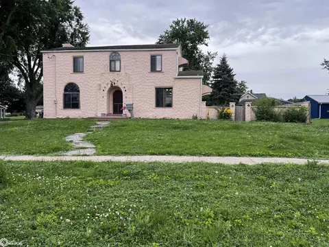 212 W Lee St, Seymour, IA 52590