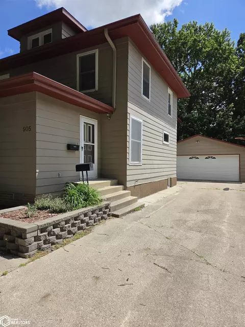505 S Wooster St, Algona, IA 50511