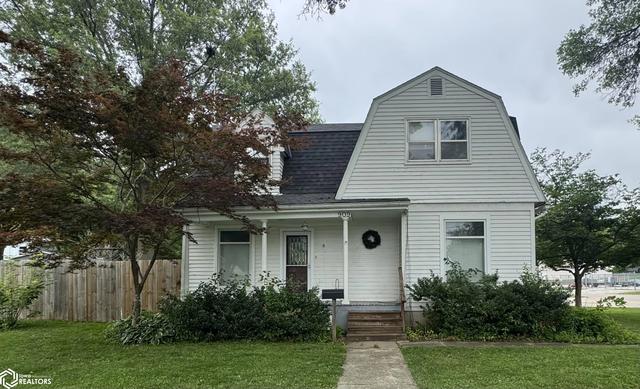 909 S S Ctr, Shenandoah, IA 51601