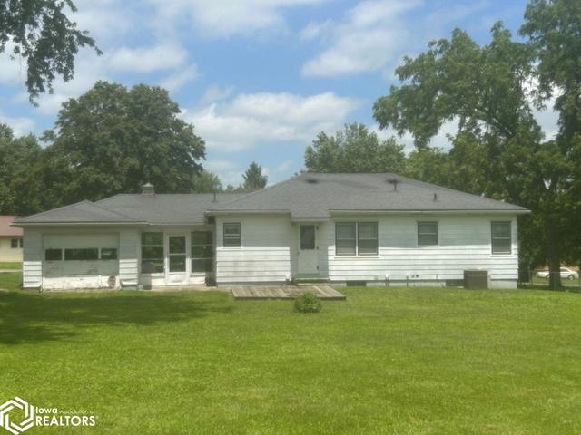 1816 Greenwood Dr, Ottumwa, IA 52501
