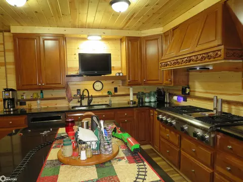 Kitchen - 1319 Eagle Ave, Latimer, IA 50452 photo 2 of 2