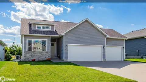 1332 97th, West Des Moines, IA 50266