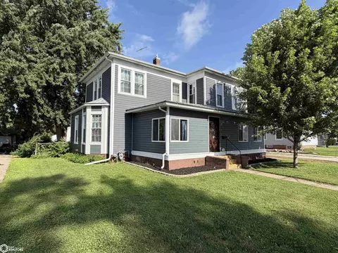 415 W 4th St S, Newton, IA 50208