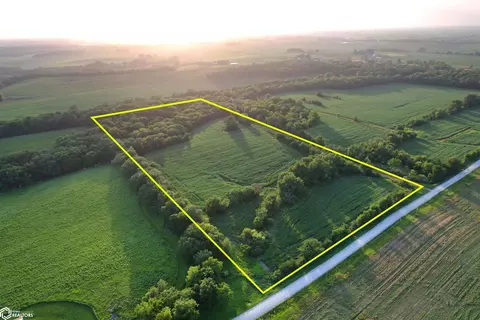 190 Th St, Sigourney, IA 52591