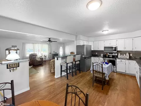 Kitchen - 1655 Dorell Dr, Hampton, IA 50441 photo 4 of 4