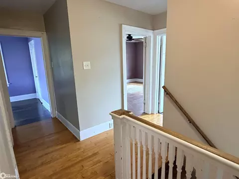 Entry Way - 810 W Walnut St, Eldon, IA 52554 photo 4 of 4