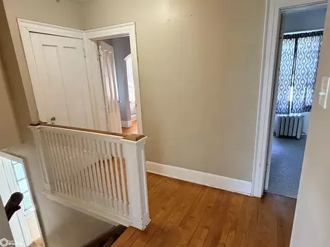 Entry Way - 810 W Walnut St, Eldon, IA 52554 photo 3 of 4