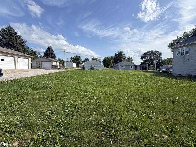 1116 High Ave W, Oskaloosa, IA 52577