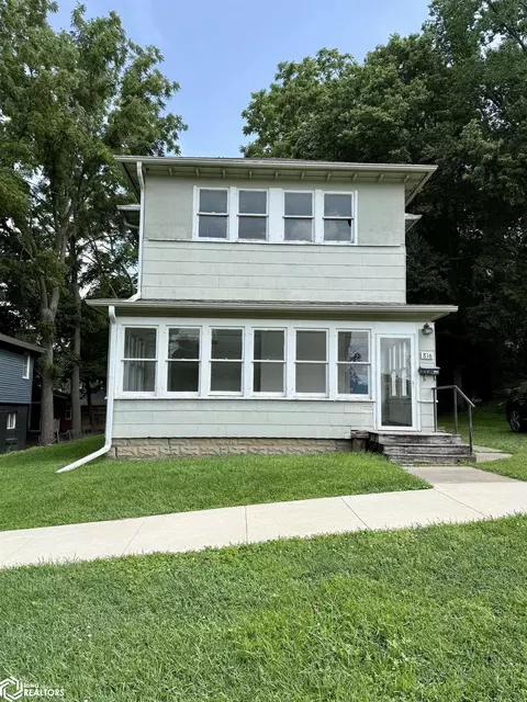 816 Rocksylvania Ave, Iowa Falls, IA 50126
