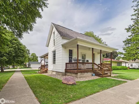 301 NE Hayes St, Greenfield, IA 50849