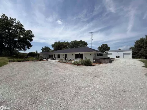 Exterior - 21930 458th St, Centerville, IA 52544 photo 3 of 12