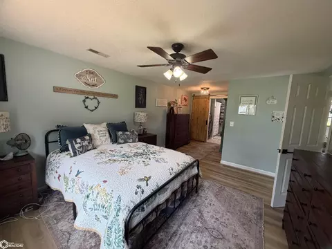 Bedroom - 21930 458th St, Centerville, IA 52544 photo 1 of 7
