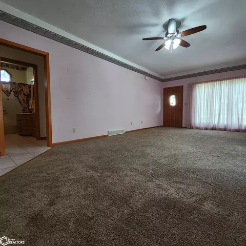 Living - 702 N Walnut St, Avoca, IA 51521 photo 6 of 8