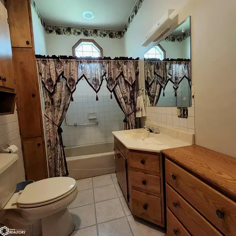 Bath - 702 N Walnut St, Avoca, IA 51521 photo 1 of 4
