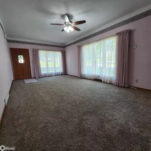 Living - 702 N Walnut St, Avoca, IA 51521 photo 5 of 8