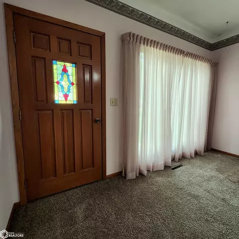 Entry Way - 702 N Walnut St, Avoca, IA 51521 photo 1 of 3