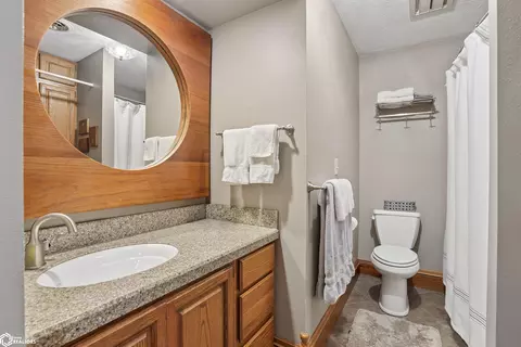 1237 J Ave, Nevada, IA 50201 photo 20