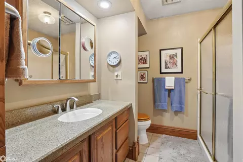1237 J Ave, Nevada, IA 50201 photo 24