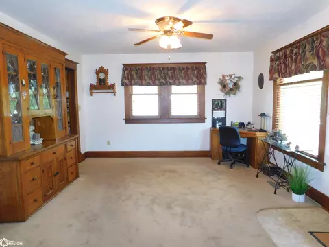 Living - 513 Maple St, Deloit, IA 51441 photo 2 of 3