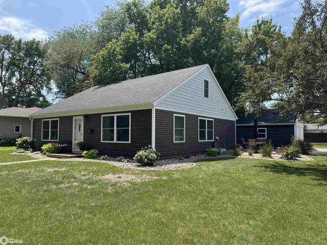 512 3rd St N, Humboldt, IA 50548