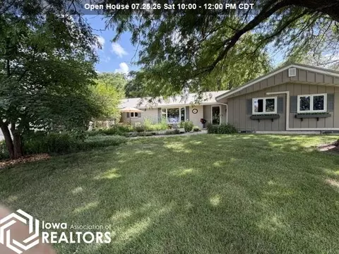 45 Four Winds Dr, Clear Lake, IA 50428