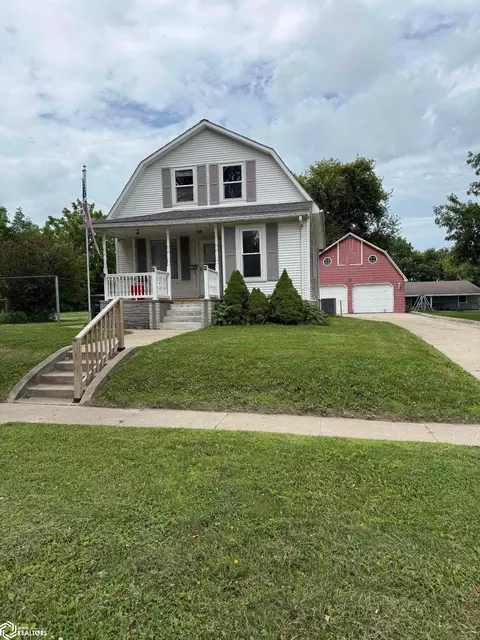 Other - 910 16th St, Eldora, IA 50627 photo 2 of 19
