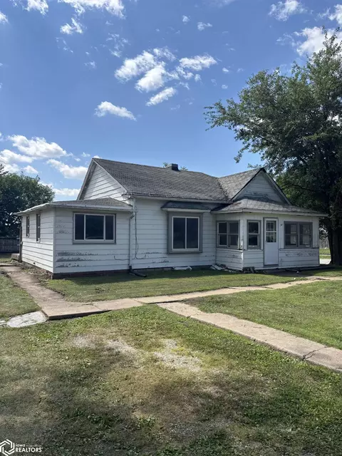 310 N Mulberry St, Creston, IA 50801
