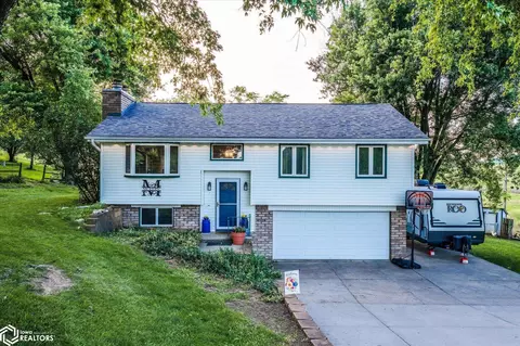 21658 Juniper Rd, Underwood, IA 51576