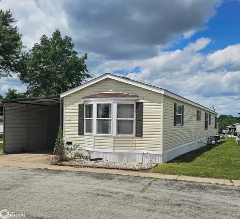 807 Flagship, Creston, IA 50801 photo 2