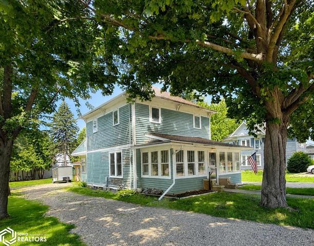 208 S Lake St, Lake Mills, IA 50450