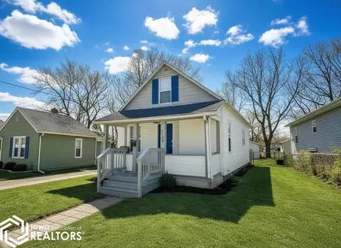 2724 College Ave, Des Moines, IA 50311