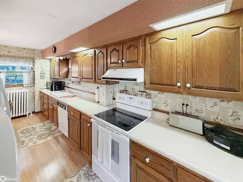 Kitchen - 302 3rd Ave SE, Hampton, IA 50441 photo 5 of 7